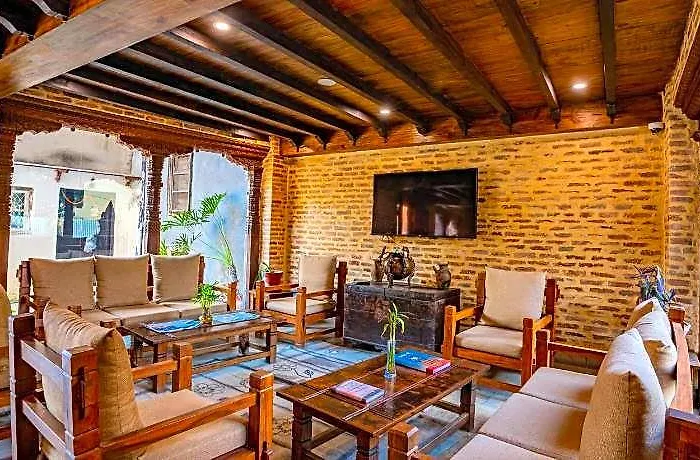 Pahan Chhen Hotel 4*